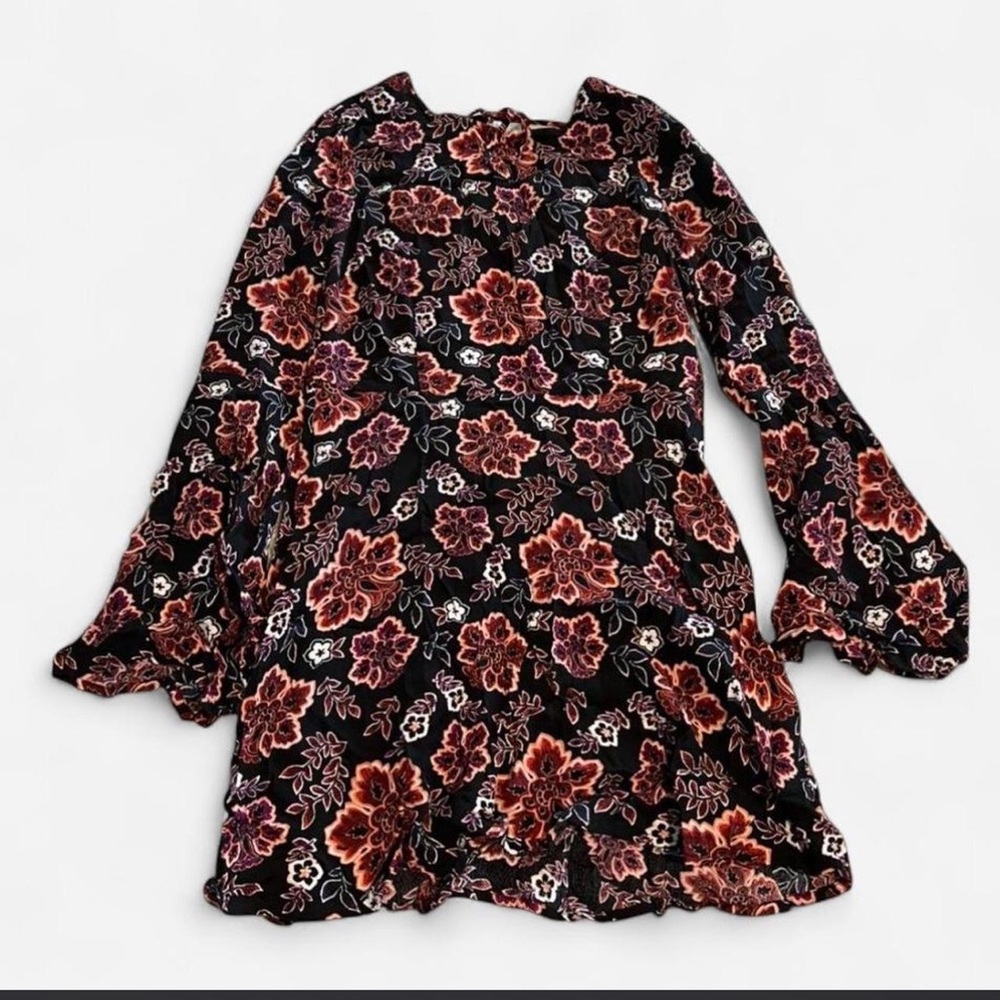 NWOT Beautiful Cottage Dress